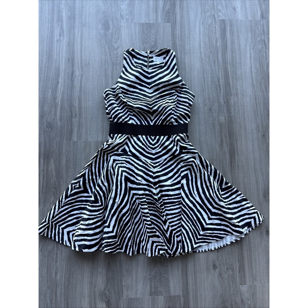 Milly Zebra Print Black & White Fit And Flare Knee Length Dress Sz 6 Semi Formal